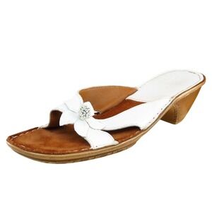 Tsonga Women's Size 9 M‎ White Leather Slide Sandals Floral Detail Comfort Wear